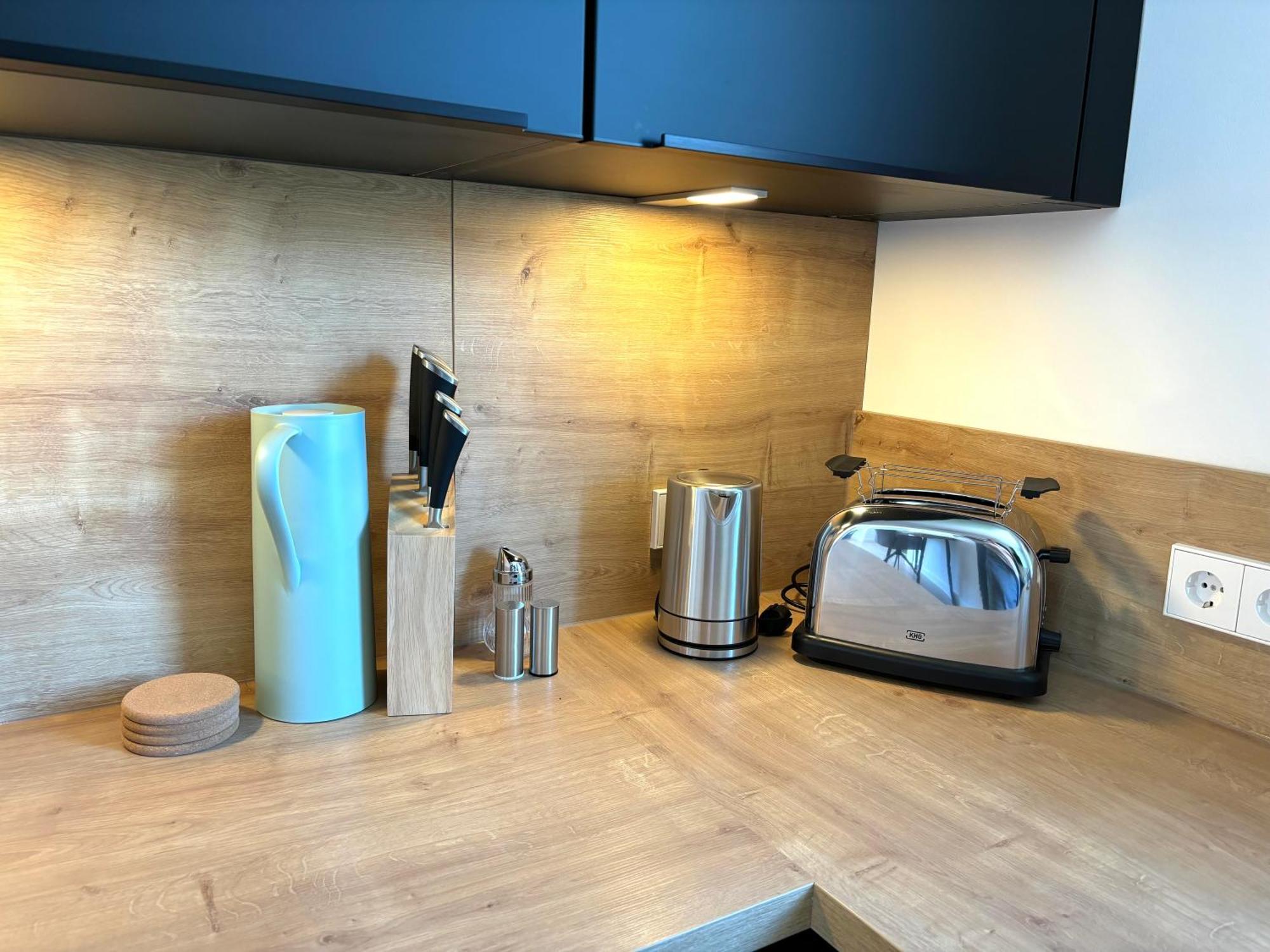 Gesamte Wohnung, Kueche, Parkplatz, Terrasse Bad Bellingen Esterno foto