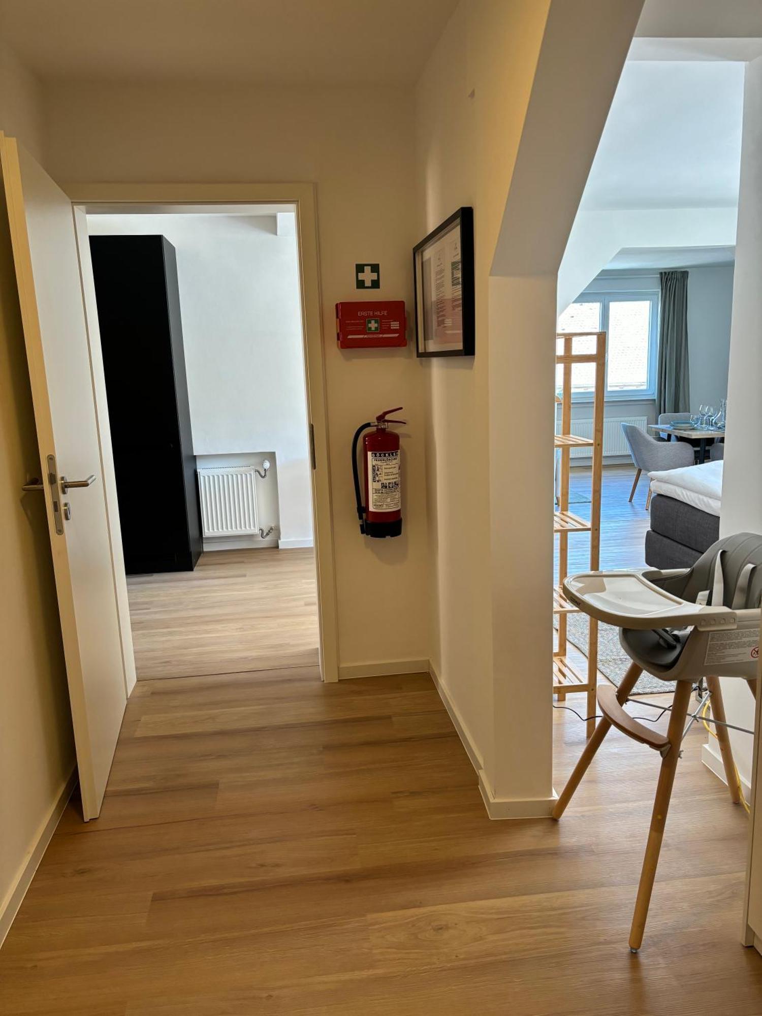 Gesamte Wohnung, Kueche, Parkplatz, Terrasse Bad Bellingen Esterno foto