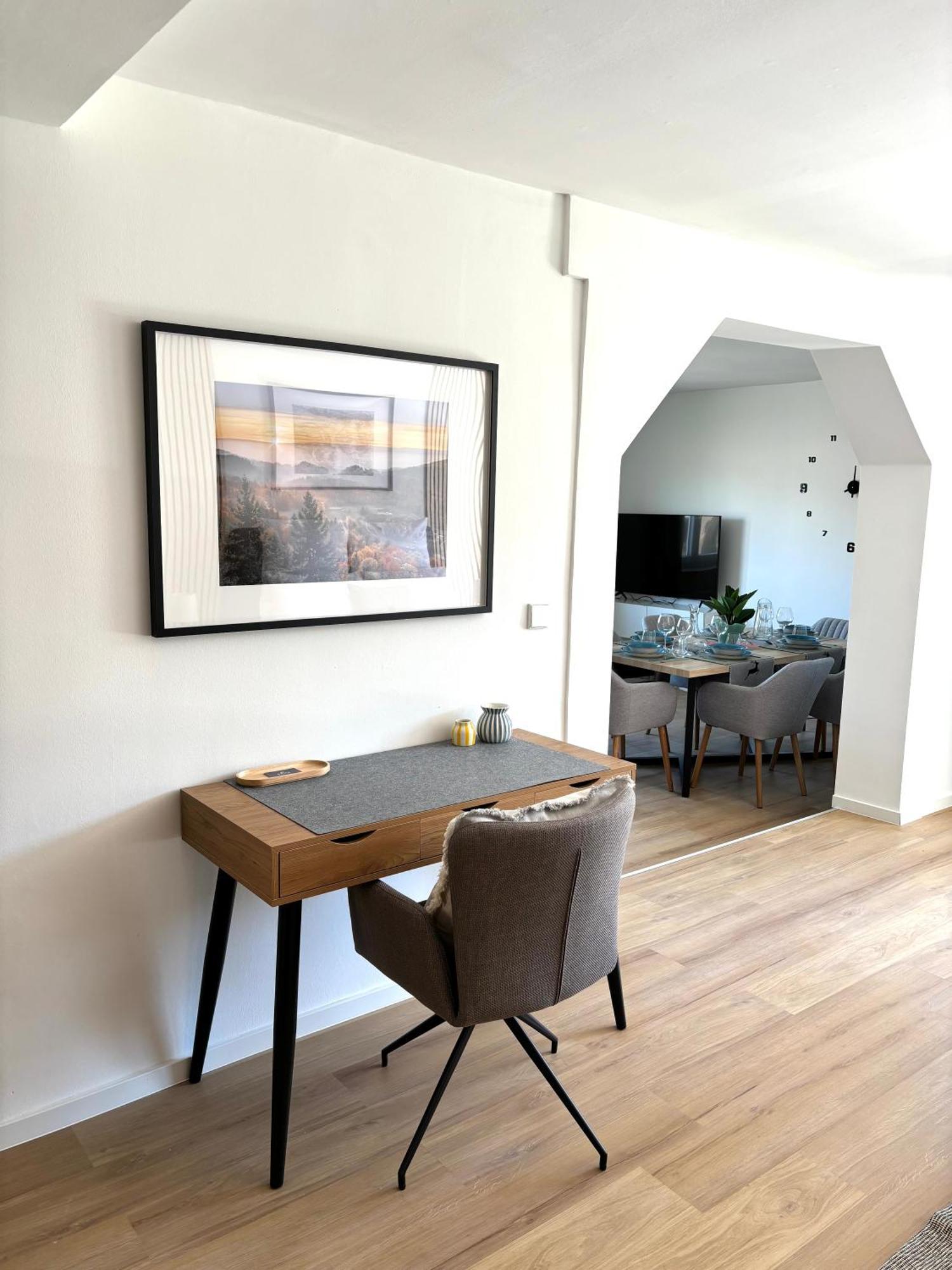 Gesamte Wohnung, Kueche, Parkplatz, Terrasse Bad Bellingen Esterno foto
